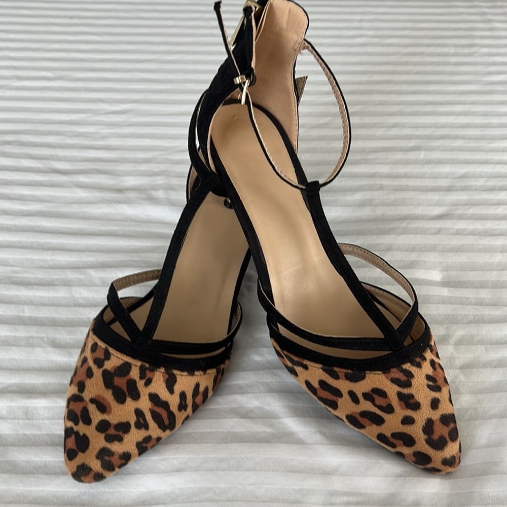 Avon t strap kitten heels - Picture 6 of 7